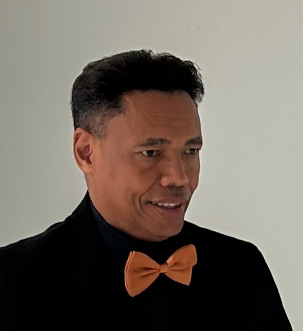 Dr. Michael Klein